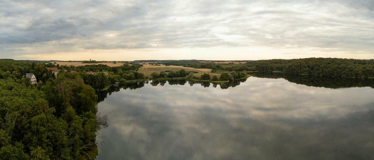 Fewo 2 Ferienwohnung Waren Mueritz - Haus Buchen Am Tiefwarensee - 2 Zi ภายนอก รูปภาพ